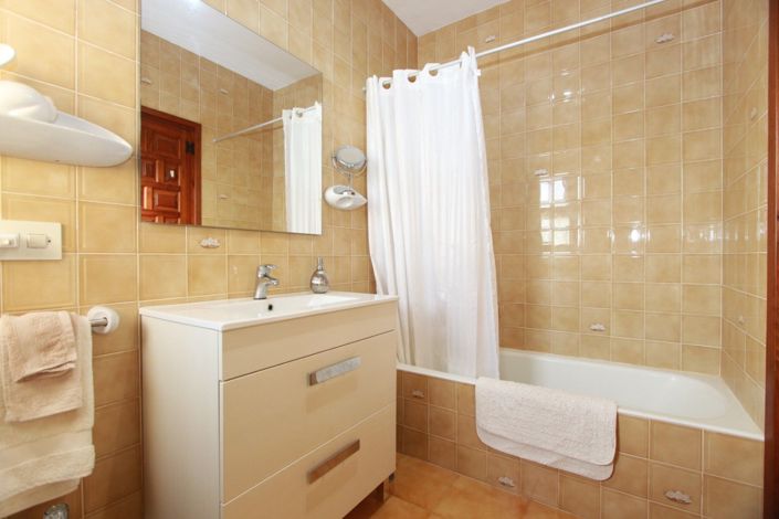 Image No.11-3 Bed Villa for sale