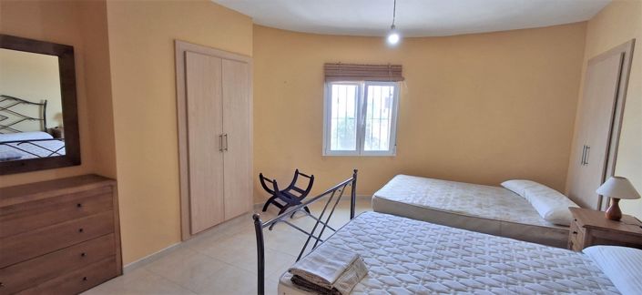 Image No.18-3 Bed Villa for sale