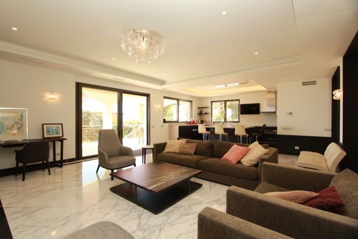 Image No.14-4 Bed Villa for sale