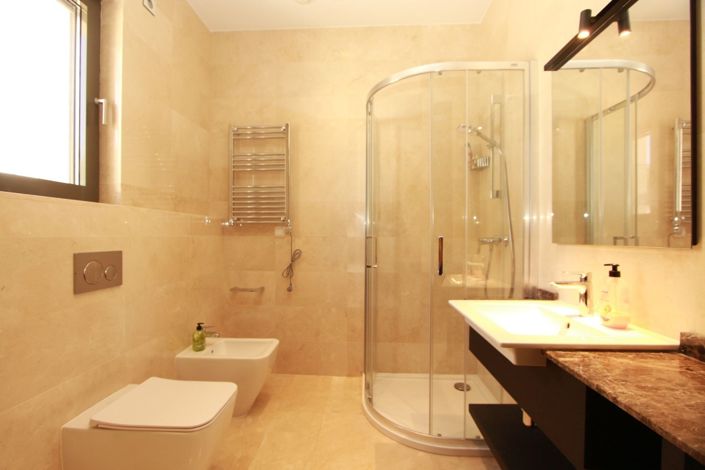 Image No.24-4 Bed Villa for sale