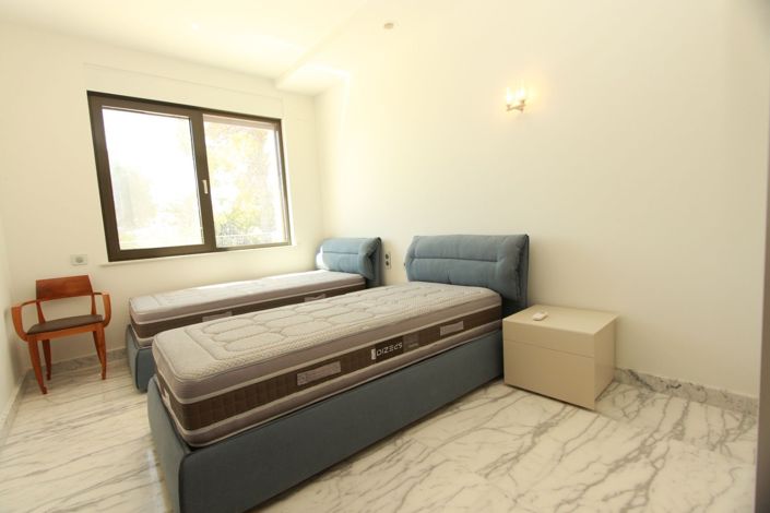 Image No.26-4 Bed Villa for sale