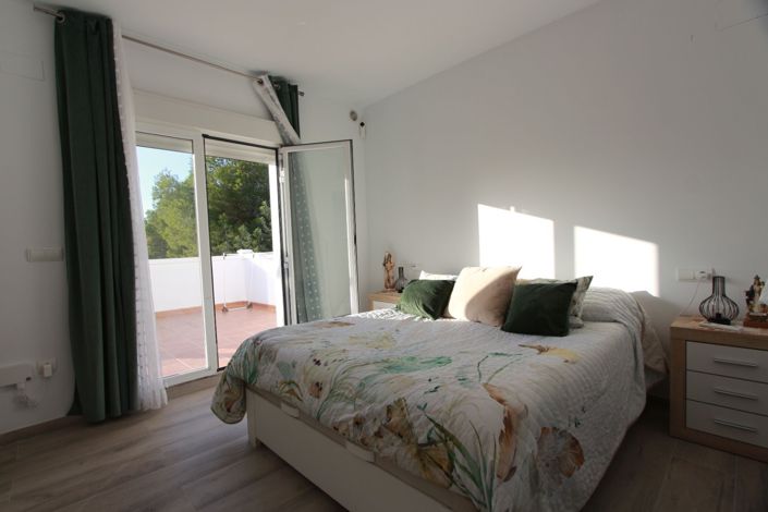 Image No.17-3 Bed Bungalow for sale