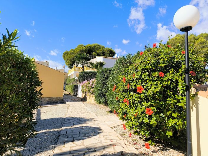 Image No.29-2 Bed Bungalow for sale