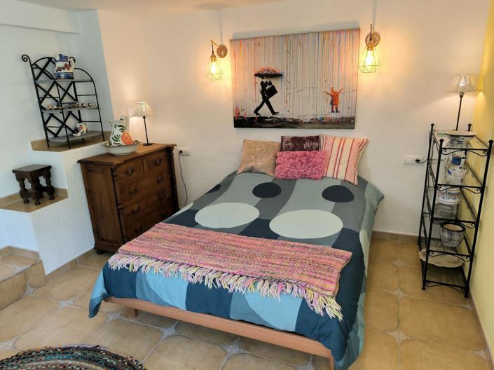 Image No.39-2 Bed Bungalow for sale