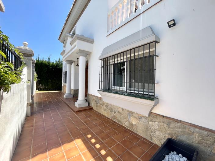 Image No.4-4 Bed Villa / Detached for sale