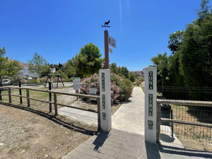 Image No.51-4 Bed Villa / Detached for sale