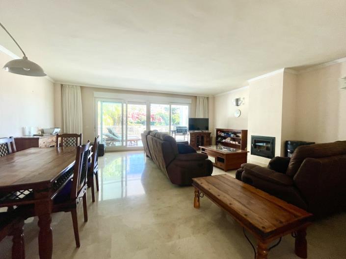 Image No.9-3 Bed Apartment for sale