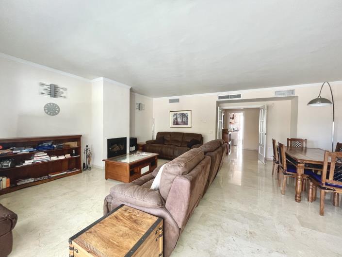 Image No.10-3 Bed Apartment for sale