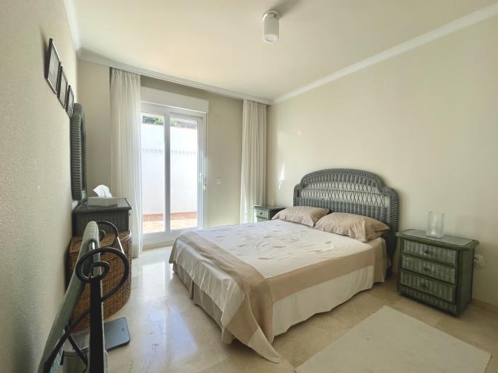 Image No.19-3 Bed Apartment for sale