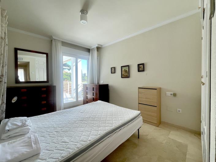 Image No.17-3 Bed Apartment for sale