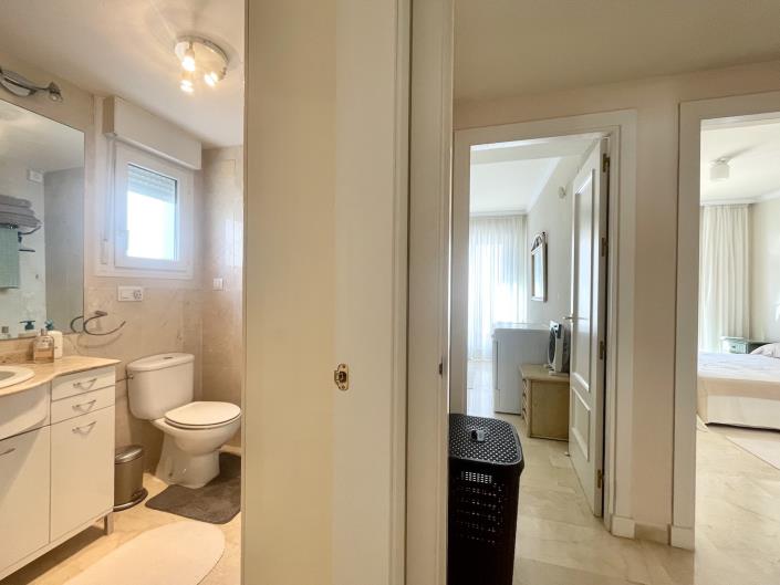 Image No.23-3 Bed Apartment for sale