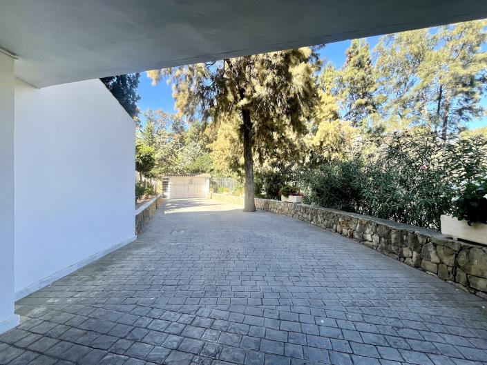 Image No.28-3 Bed Apartment for sale