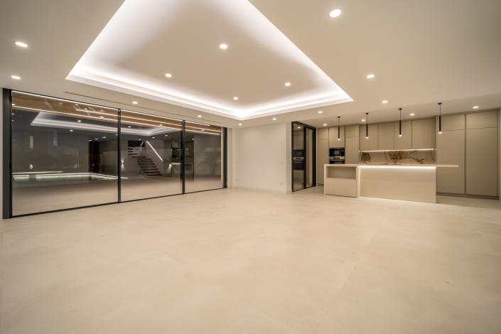 Image No.7-5 Bed House/Villa for sale