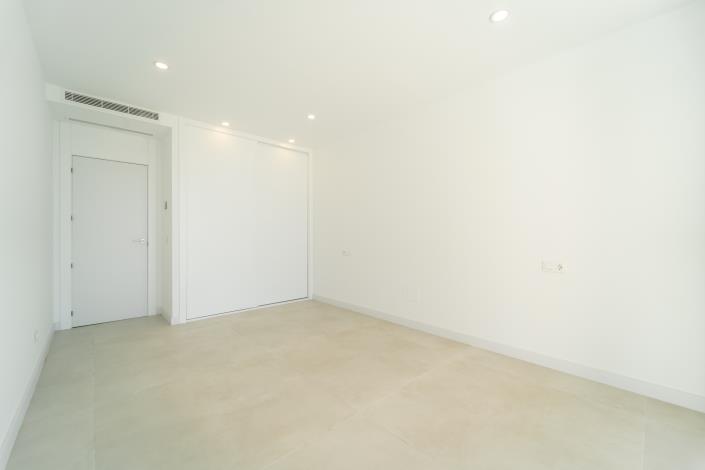 Image No.25-5 Bed House/Villa for sale