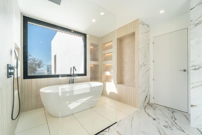 Image No.28-5 Bed House/Villa for sale