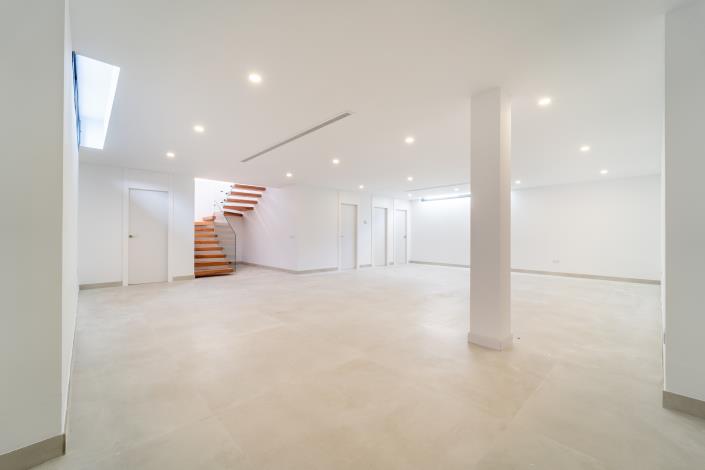 Image No.32-5 Bed House/Villa for sale