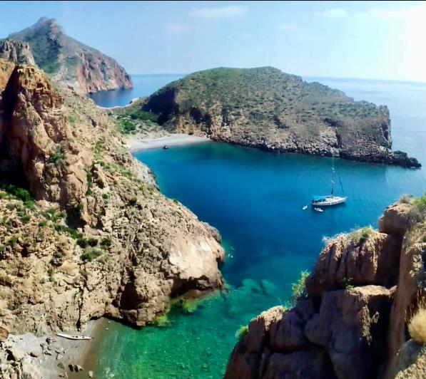 Image No.29-4 Bed Villa / Detached for sale