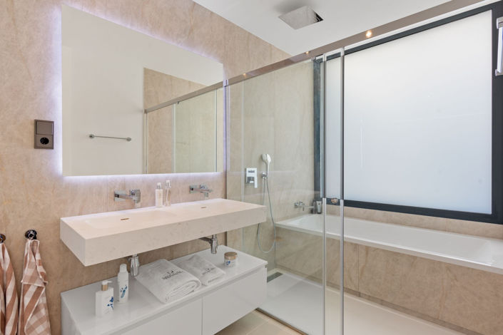 Image No.16-5 Bed Villa for sale