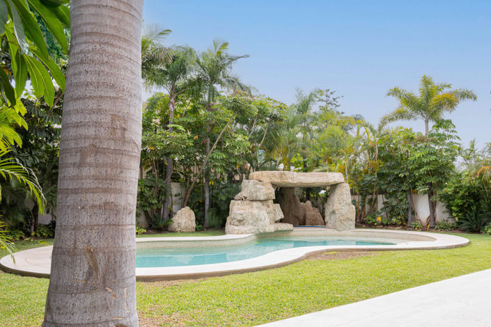 Image No.5-5 Bed Villa for sale