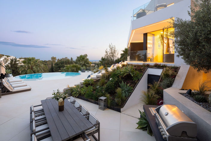 Image No.3-5 Bed Villa for sale