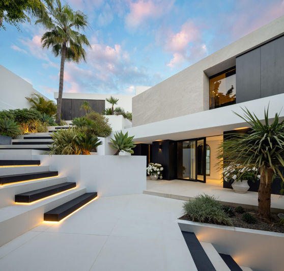 Image No.34-5 Bed Villa for sale