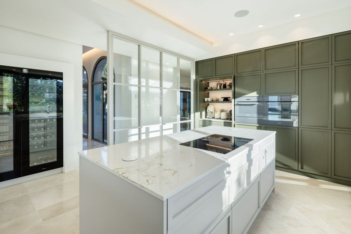 Image No.10-7 Bed Villa for sale