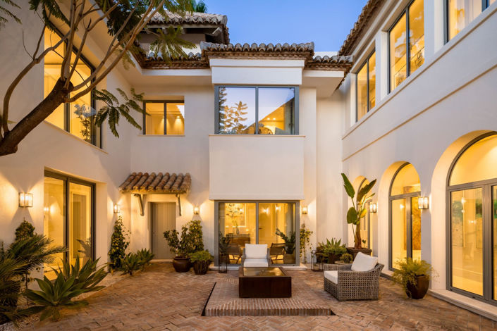 Image No.33-7 Bed Villa for sale