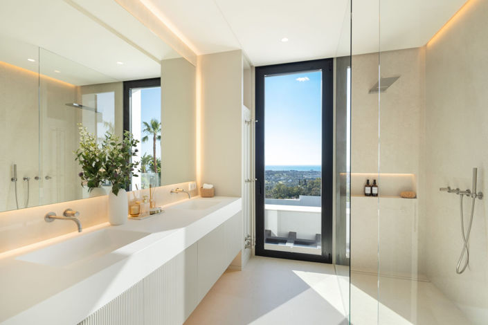 Image No.28-7 Bed Villa for sale