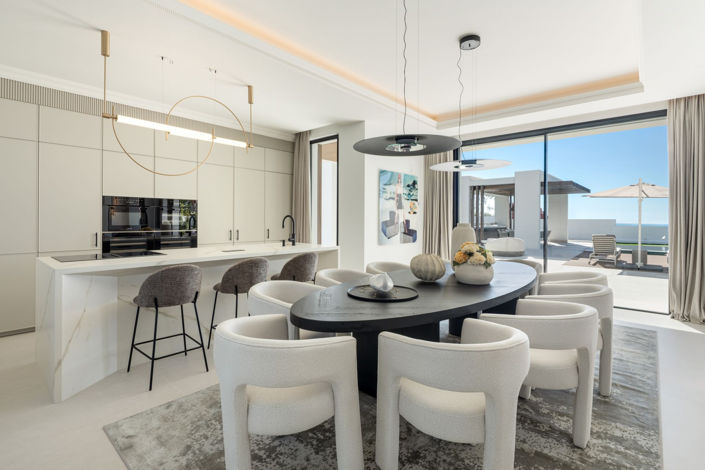 Image No.5-7 Bed Villa for sale