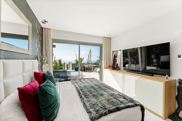 Image No.17-3 Bed Apartment for sale