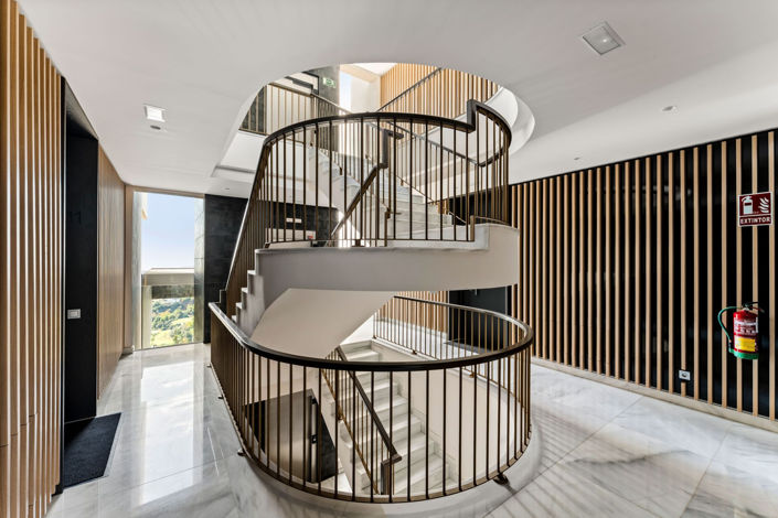 Image No.24-3 Bed Apartment for sale