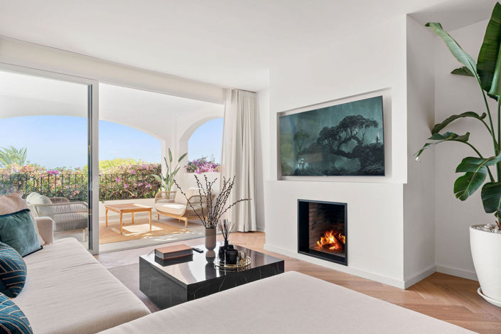 Image No.2-4 Bed Villa for sale