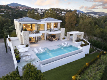 5 Bed Villa for sale