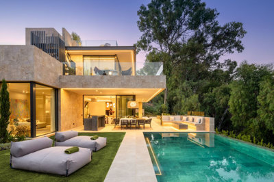 6 Bed Villa for sale