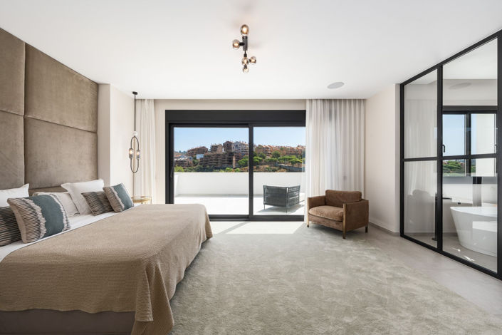 Image No.20-5 Bed Villa for sale