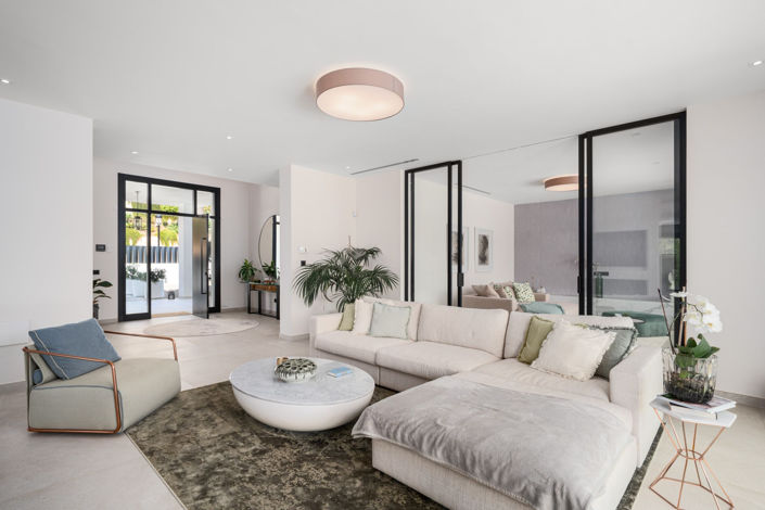 Image No.5-5 Bed Villa for sale