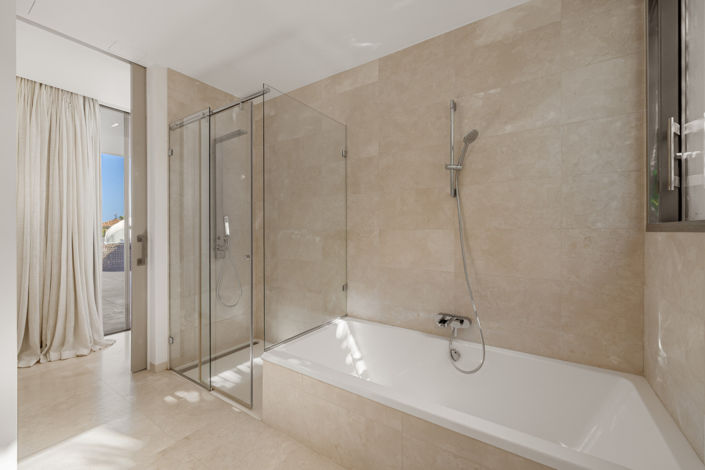 Image No.21-7 Bed Villa for sale