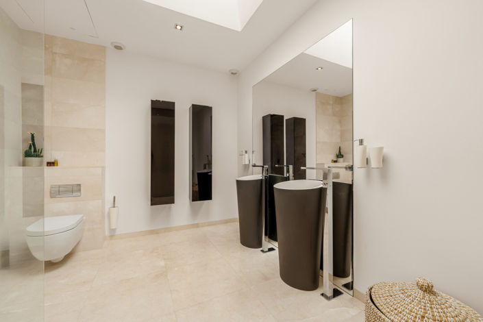 Image No.24-7 Bed Villa for sale