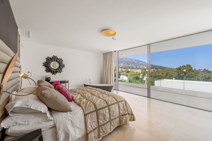 Image No.27-7 Bed Villa for sale