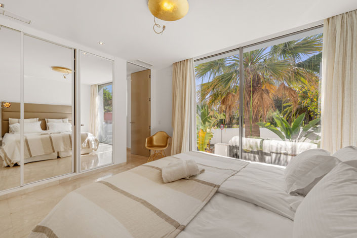 Image No.29-7 Bed Villa for sale