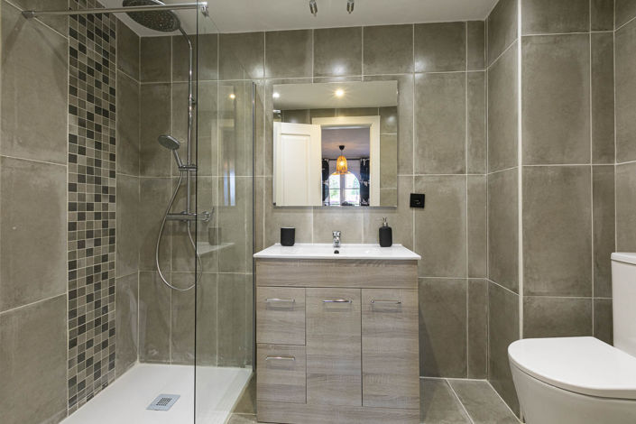 Image No.32-2 Bed Apartment for sale