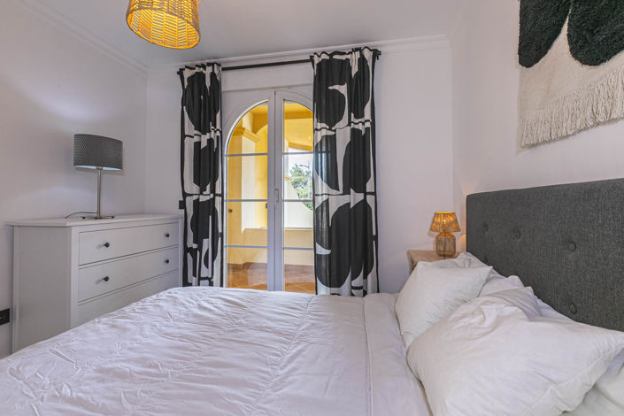 Image No.36-2 Bed Apartment for sale