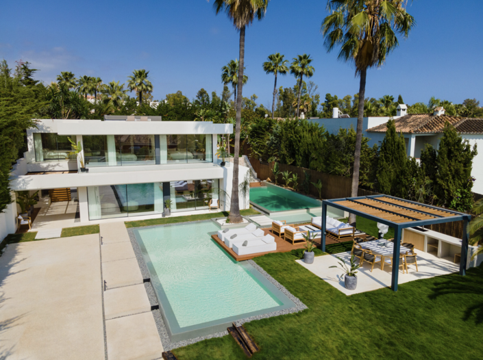 Image No.1-4 Bed Villa for sale