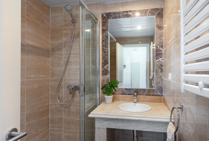 Image No.9-4 Bed Villa for sale