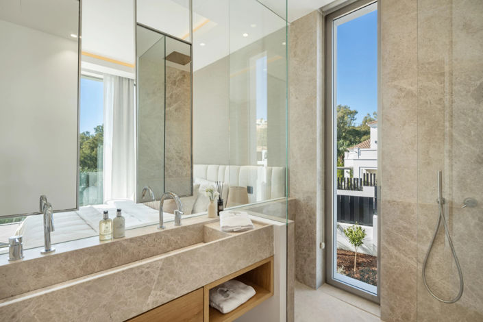 Image No.19-6 Bed Villa for sale