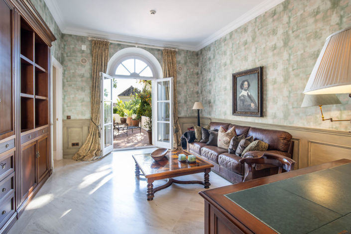 Image No.15-5 Bed Villa for sale