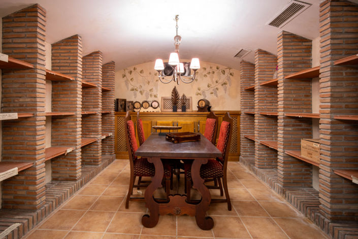 Image No.17-5 Bed Villa for sale