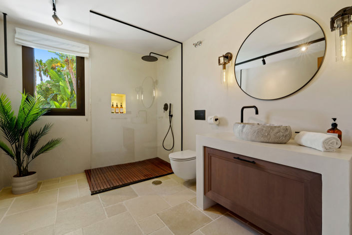 Image No.28-6 Bed Villa for sale