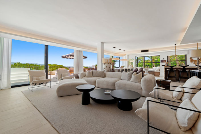 Image No.4-6 Bed Villa for sale