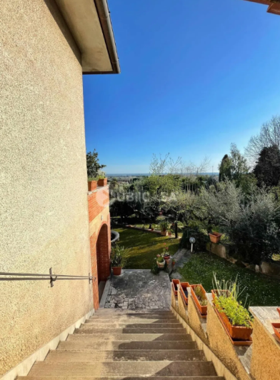 Image No.7-9 Bed Villa for sale